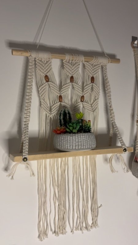 مكرمية مع الرف